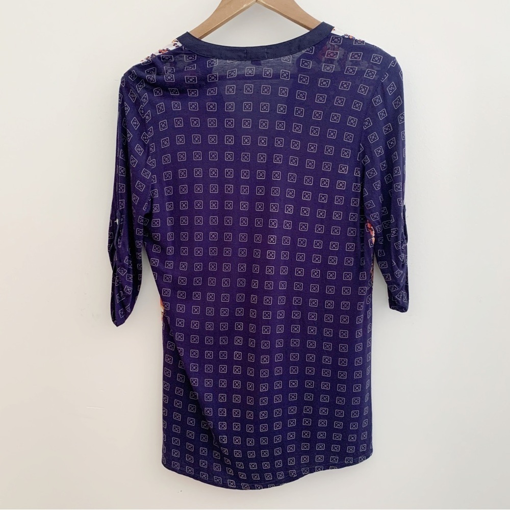 Tiny Paisley Mixed Media V Neck Blouse Medium Anthropologie - Picture 5 of 9